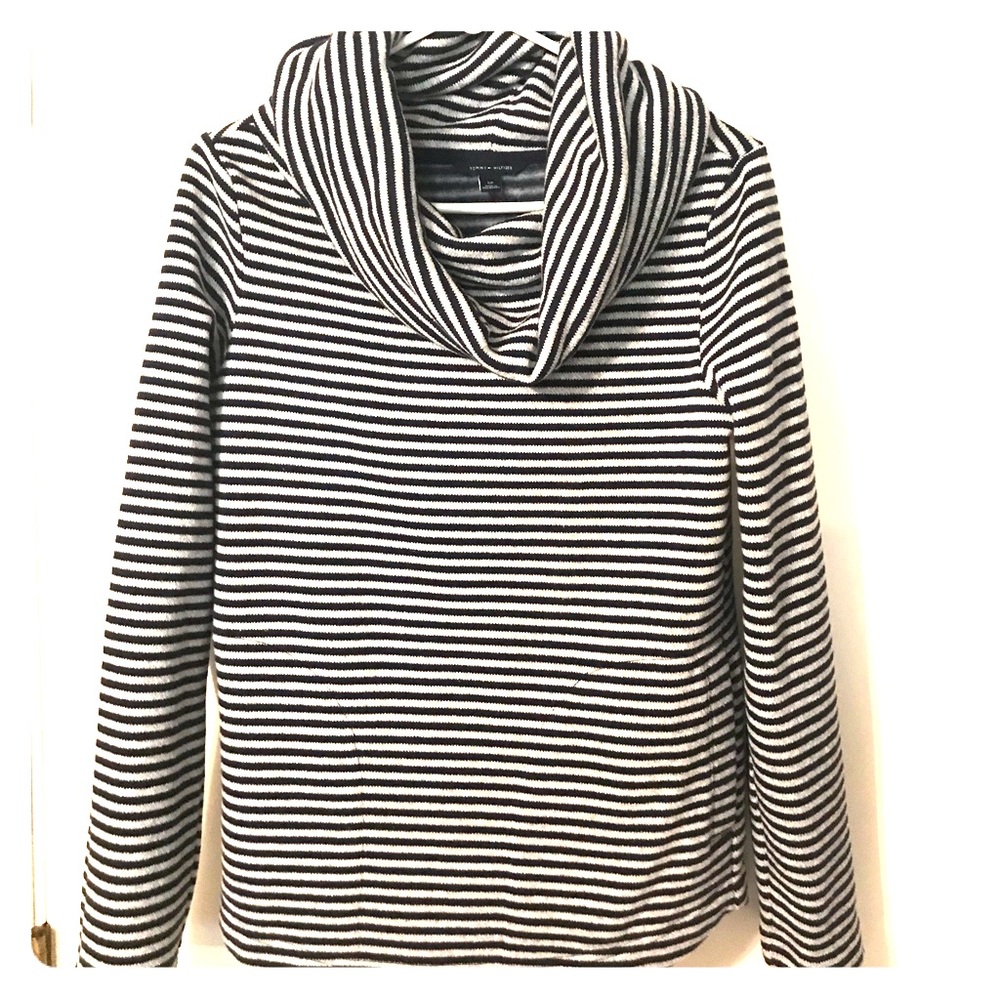 NWOT Cowl neck striped top